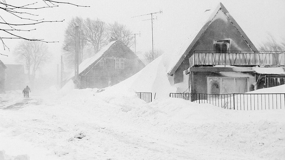 Image result for Katastrophen Winter 1987 hubschrauber